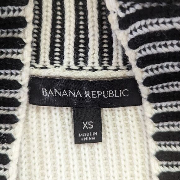 Banana Republic Faux Fur Vest XS Cozycore Penny Lane Layers Country Preppy Chic - Picture 2 of 12